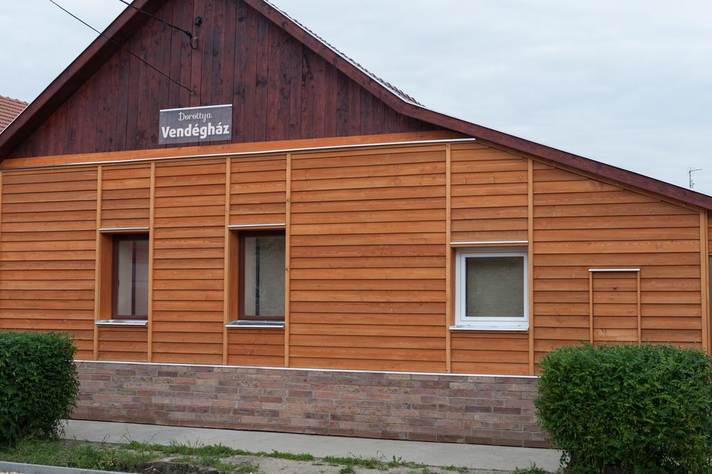 Dorottya Vendeghaz Hotel Hódmezővásárhely Exterior foto
